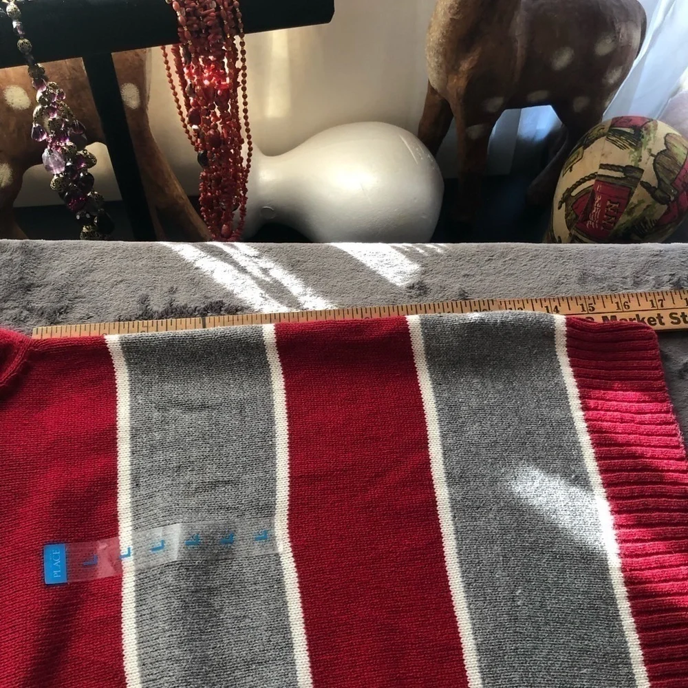 𝅺The Children's  Place Red Grey  striped‎ Sweater Boys Large  10 -12 NWT